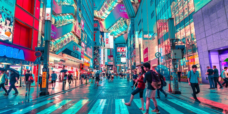 达拉斯AT&T体育场外观，展示其可伸缩屋顶结构